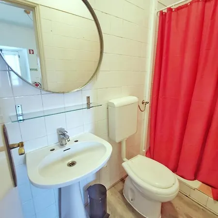 Small Lovely * Lisboa